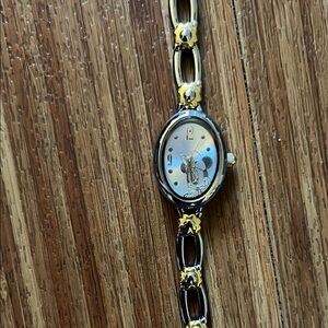 Minnie Mouse kid’s watch